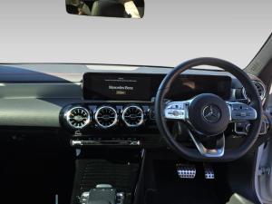 Mercedes-Benz CLA CLA200 Progressive - Image 11