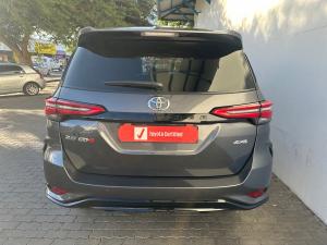 Toyota Fortuner 2.4GD-6 4x4 - Image 5