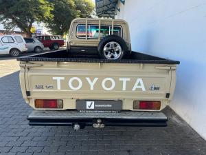 Toyota Land Cruiser 79 4.5D-4D V8 single cab LX - Image 5
