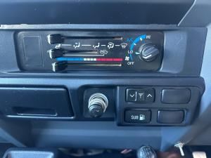Toyota Land Cruiser 79 4.5D-4D V8 single cab LX - Image 14