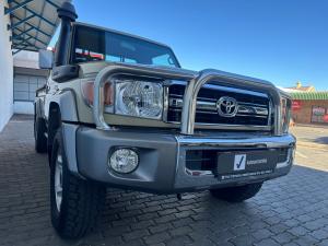 Toyota Land Cruiser 79 4.5D-4D V8 single cab LX - Image 21