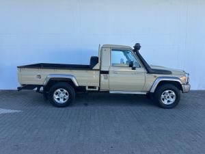 Toyota Land Cruiser 79 4.5D-4D V8 single cab LX - Image 3