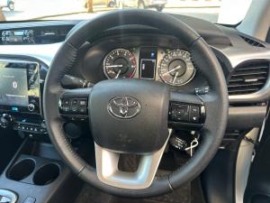 Toyota Hilux 2.8GD-6 double cab Raider auto - Image 8