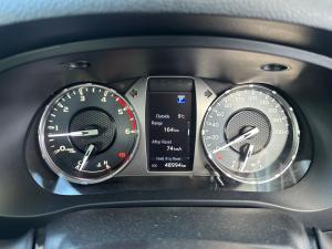 Toyota Hilux 2.8GD-6 double cab Raider auto - Image 11