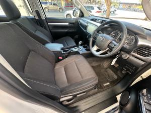 Toyota Hilux 2.8GD-6 double cab Raider auto - Image 15