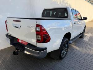 Toyota Hilux 2.8GD-6 double cab Raider auto - Image 2
