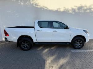 Toyota Hilux 2.8GD-6 double cab Raider auto - Image 3