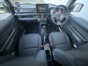Suzuki Jimny 1.5 GLX AllGrip 5-door manual - Image 6