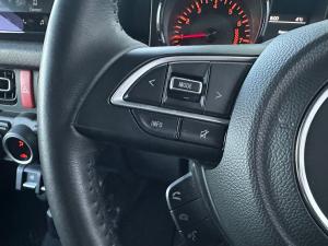 Suzuki Jimny 1.5 GLX AllGrip 5-door manual - Image 10