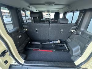 Suzuki Jimny 1.5 GLX AllGrip 5-door manual - Image 19
