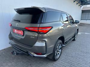 Toyota Fortuner 2.8GD-6 4x4 VX - Image 2