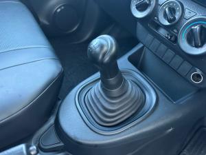 Toyota Hilux 2.0 single cab S (aircon) - Image 10