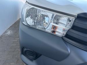 Toyota Hilux 2.0 single cab S (aircon) - Image 20