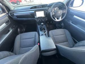 Toyota Hilux 2.4GD-6 Xtra cab Raider manual - Image 6