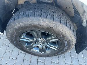 Toyota Hilux 2.4GD-6 Xtra cab Raider manual - Image 16