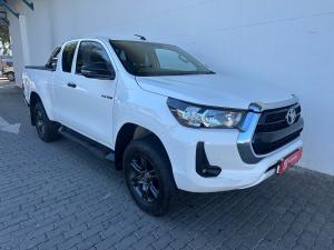 Toyota Hilux 2.4GD-6 Xtra cab Raider manual - Image 1