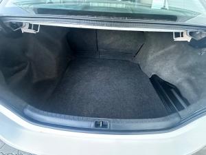 Toyota Corolla 1.4D-4D Prestige - Image 18