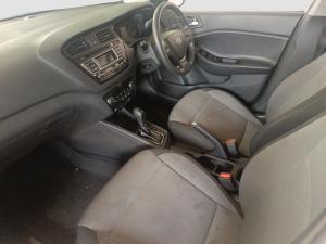 Hyundai i20 1.4 Fluid automatic - Image 3