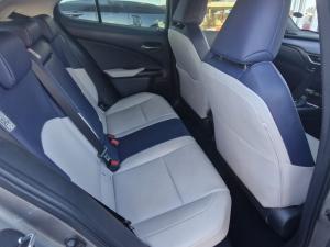Lexus UX 250h EX - Image 8