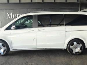 Mercedes-Benz V-Class V300d Exclusive - Image 4