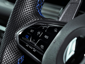 Volkswagen Golf R - Image 23