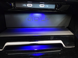 Volkswagen Golf R - Image 36