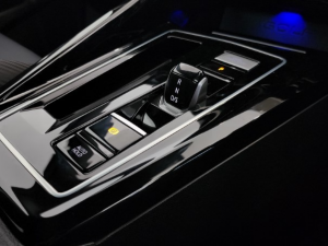 Volkswagen Golf R - Image 37