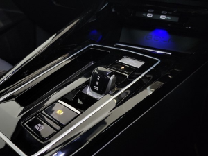 Volkswagen Golf R - Image 3
