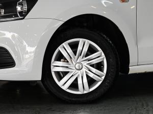 Volkswagen Polo Vivo hatch 1.4 Trendline - Image 13