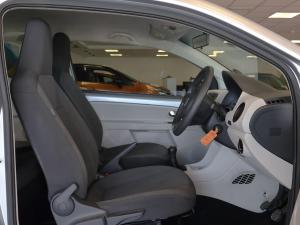 Volkswagen up! move up! 3-door 1.0 - Image 14