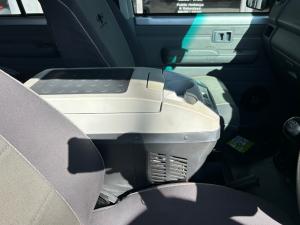 Toyota Land Cruiser 79 4.0 V6 double cab - Image 12