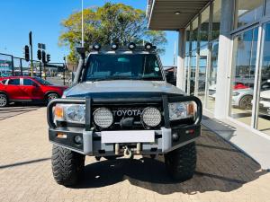 Toyota Land Cruiser 79 4.0 V6 double cab - Image 4