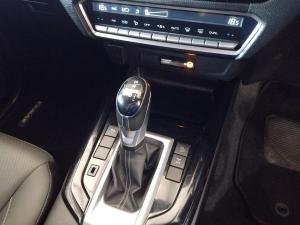 Isuzu D-Max 3.0TD double cab V-Cross - Image 12