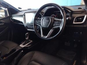 Isuzu D-Max 3.0TD double cab V-Cross - Image 6