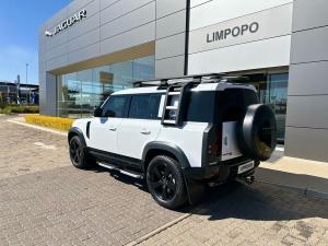 Land Rover Defender 110 D300 X-Dynamic SE - Image 5