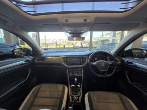 Volkswagen T-Roc 2.0TSI 140kW 4Motion Design - Image 3