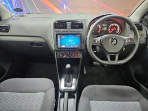 Volkswagen Polo Vivo hatch 1.6 Life - Image 8