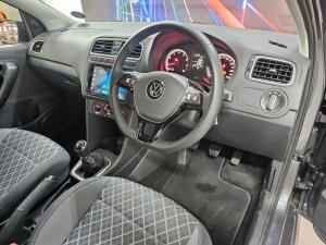 Volkswagen Polo Vivo hatch 1.6 Style - Image 4