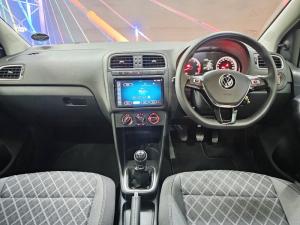 Volkswagen Polo Vivo hatch 1.6 Style - Image 8