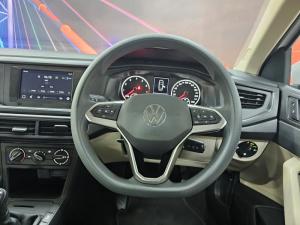 Volkswagen Polo sedan 1.6 manual - Image 5