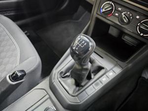 Volkswagen Polo sedan 1.6 manual - Image 6