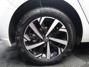 Volkswagen Polo hatch 1.0TSI Life auto - Image 7