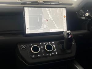 Land Rover Defender 110 D350 X-Dynamic HSE - Image 25