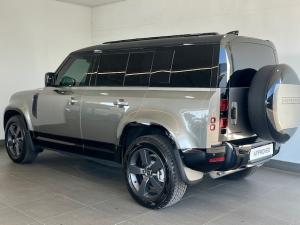 Land Rover Defender 110 D350 X-Dynamic HSE - Image 5