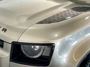 Land Rover Defender 110 D350 X-Dynamic HSE - Image 9