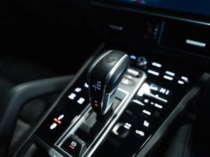 Porsche Cayenne coupe Platinum Edition - Image 21
