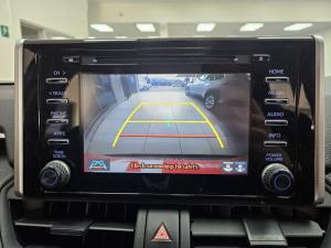 Toyota RAV4 2.0 GX auto - Image 11