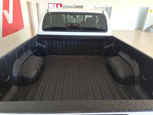 Toyota Hilux 2.8GD-6 Xtra cab 4x4 Legend auto - Image 14