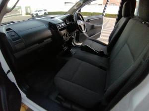 Isuzu D-Max Gen 6 250 single cab Fleetside safety - Image 7