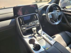Lexus LX 500d F Sport - Image 7